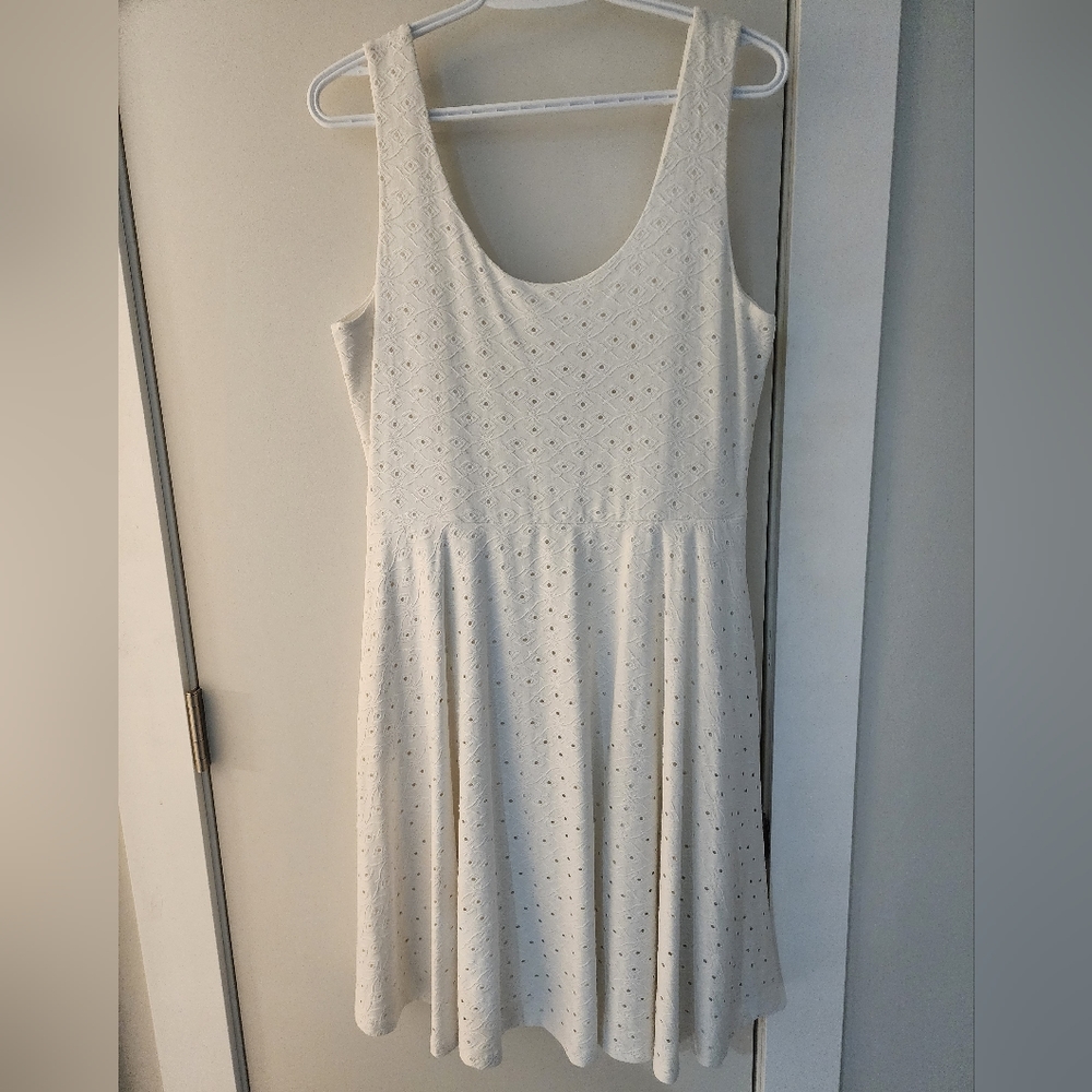 NWOT White Cupio Dress Size L